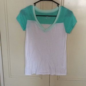 Basic v neck shirt